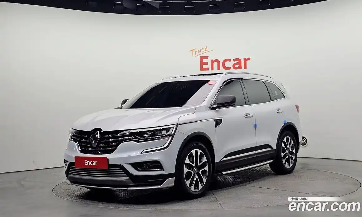 Renault QM6 2017 2.0 Автомат в Москве № 758608, фото 1