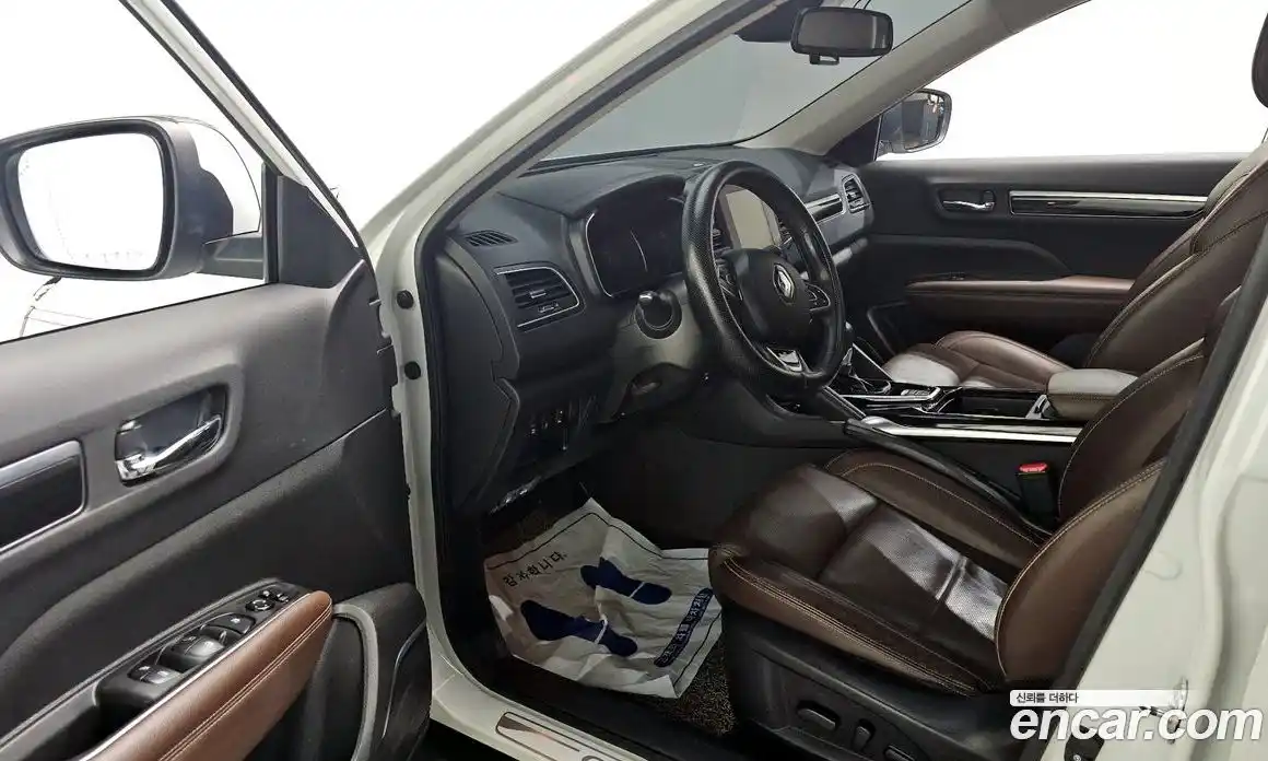 Renault QM6 2017 2.0 Автомат в Москве № 758608, фото 10