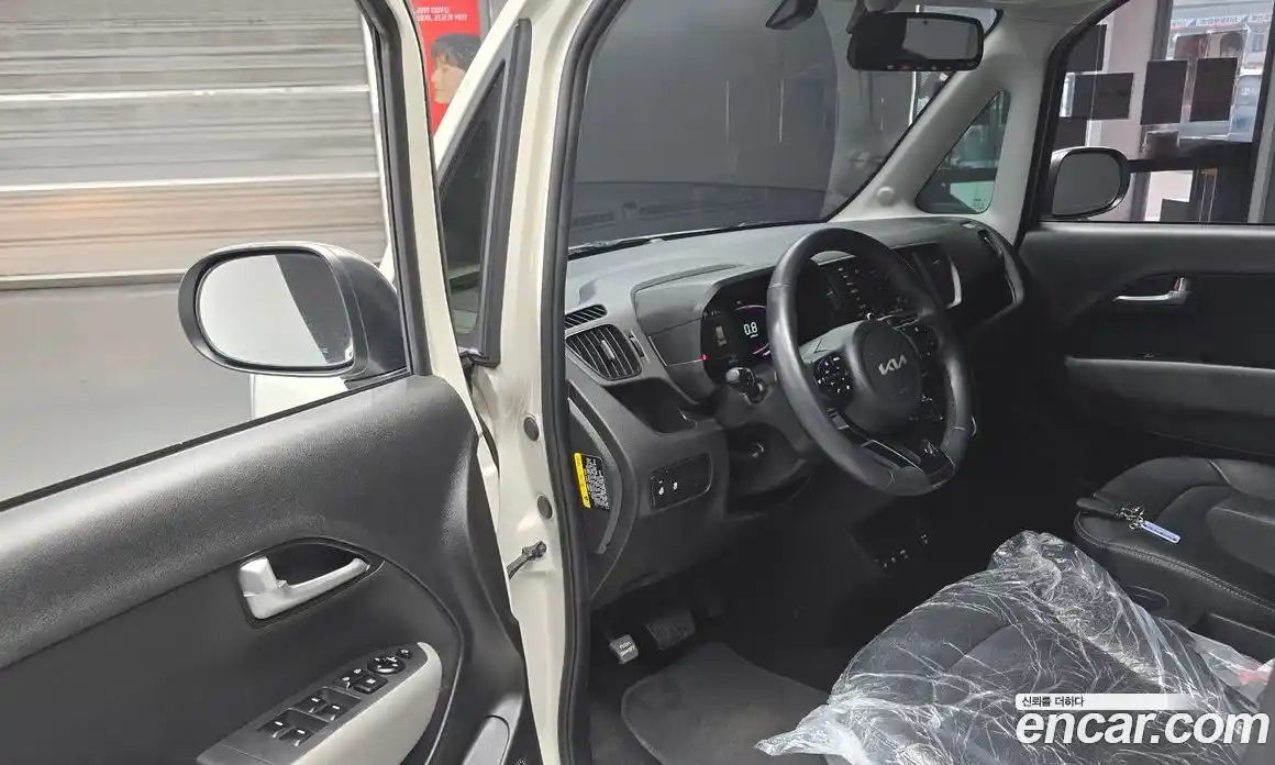 Kia Ray 2024 1.0 Автомат в Москве № 758640, фото 11