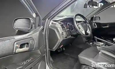 SsangYong Korando 2017 2.2 Автомат в Москве № 760194, миниатюра 10