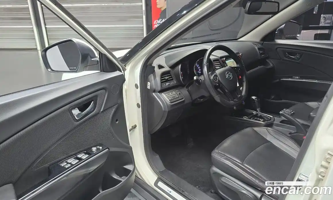 SsangYong TIBOLI 2017 1.6 Автомат в Москве № 760338, фото 11