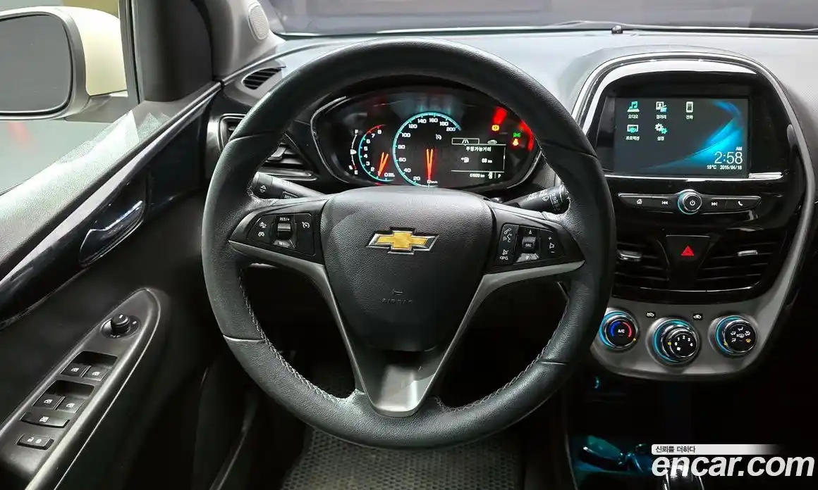 Chevrolet Spark 2016 1.0 Автомат в Москве № 760601, фото 14