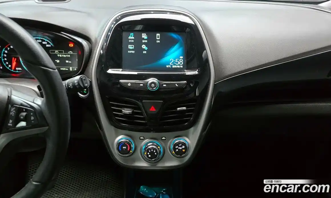 Chevrolet Spark 2016 1.0 Автомат в Москве № 760601, фото 16