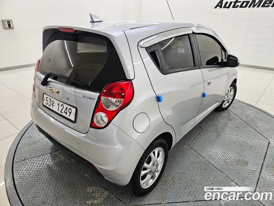 Chevrolet Spark 2015 1.0 Автомат в Москве № 760922, фото 4