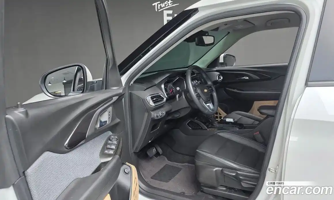 Chevrolet TrailBlazer 2022 1.3 Автомат в Москве № 761089, фото 11