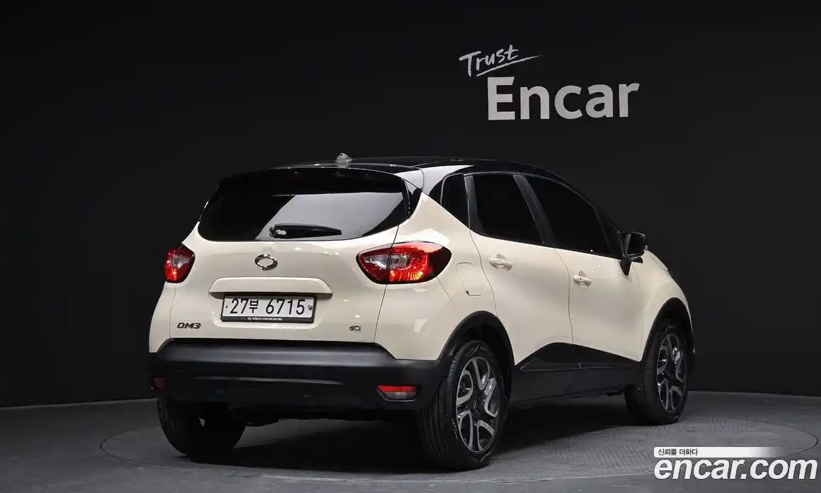 Renault QM3 2015 1.5 Автомат в Москве № 761186, фото 2