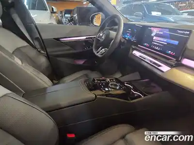 BMW 5-Series 2025 2.0 Автомат в Москве № 762154, миниатюра 8