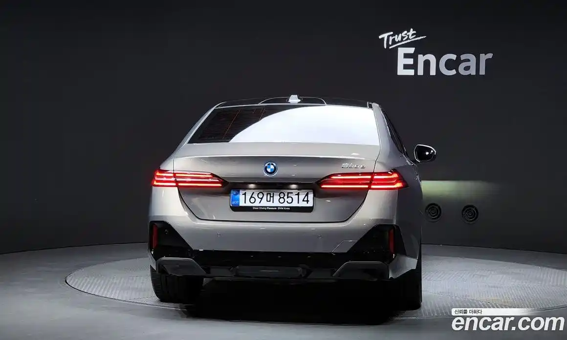 BMW 5-Series 2025 2.0 Автомат в Москве № 762176, фото 4