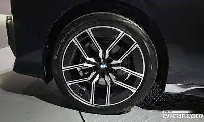 BMW 7-Series 2025 3.0 Автомат в Москве № 762444, миниатюра 5