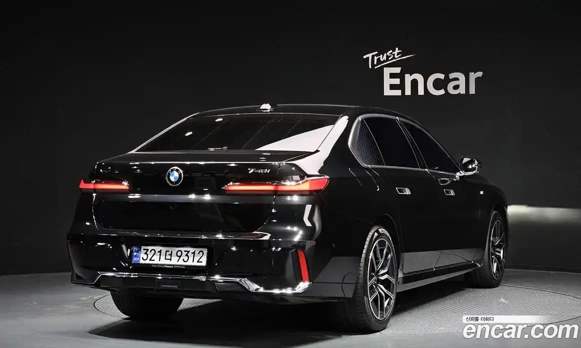 BMW 7-Series 2024 3.0 Автомат в Москве № 762596, фото 2