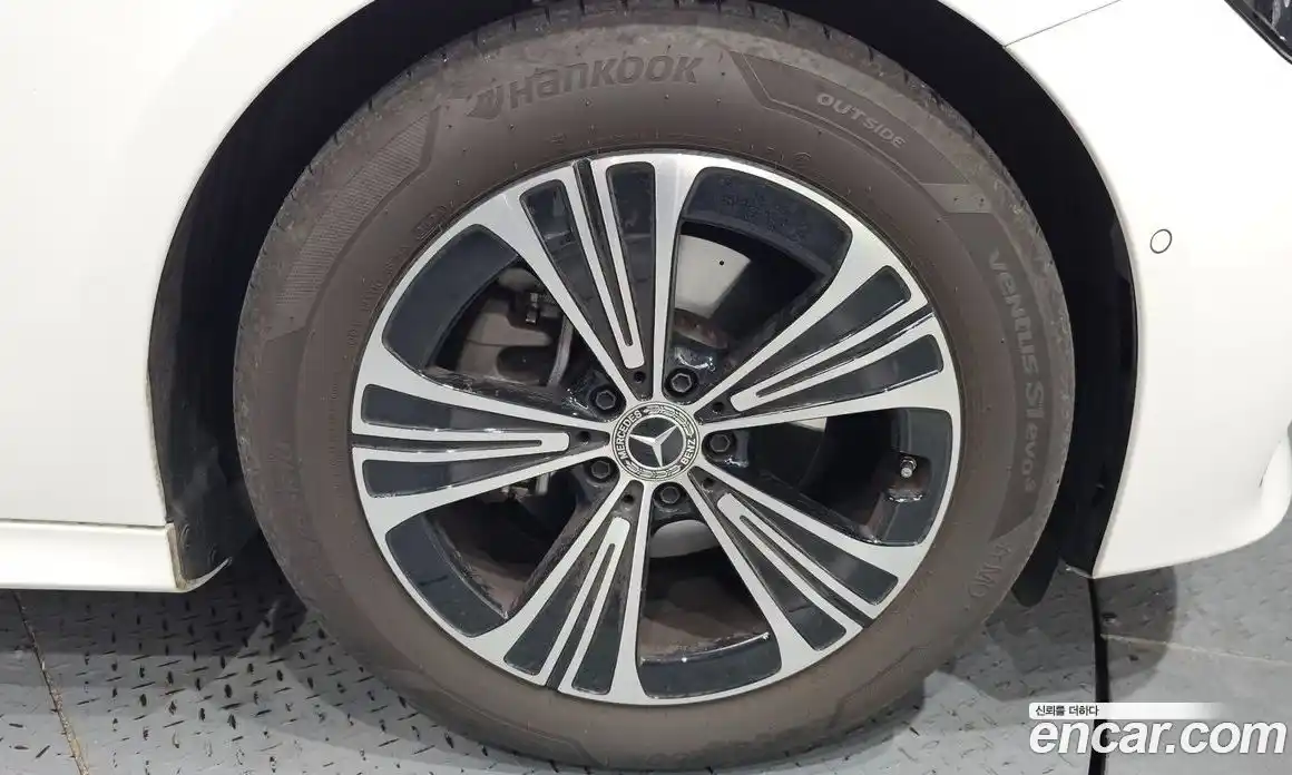 Mercedes-Benz E-Class 2025 2.0 Автомат в Москве № 763625, фото 5