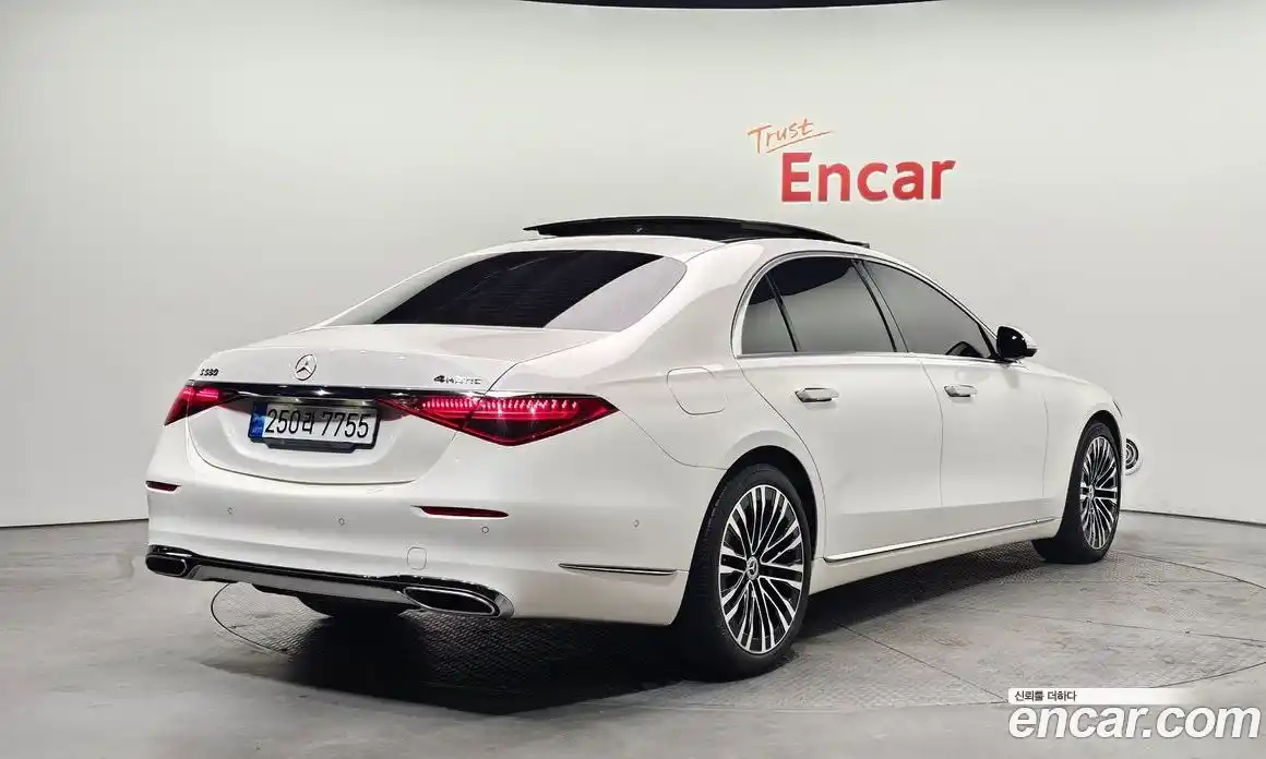 Mercedes-Benz S-Class 2023 3.0 Автомат в Москве № 764197, фото 2