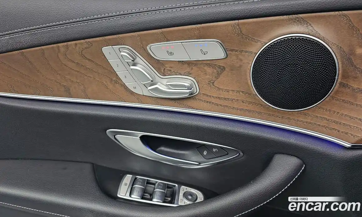 Mercedes-Benz E-Class 2022 2.0 Автомат в Москве № 764420, фото 19