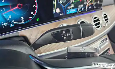 Mercedes-Benz E-Class 2022 2.0 Автомат в Москве № 764420, миниатюра 9