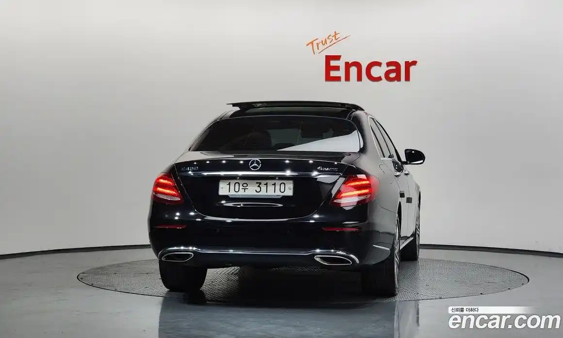 Mercedes-Benz E-Class 2018 3.0 Автомат в Москве № 764601, фото 3