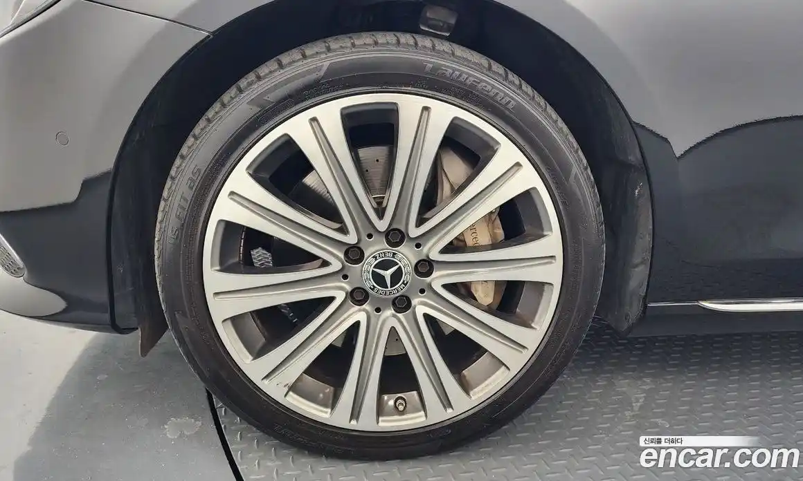 Mercedes-Benz E-Class 2018 3.0 Автомат в Москве № 764601, фото 4