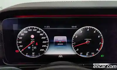 Mercedes-Benz E-Class 2018 3.0 Автомат в Москве № 764601, миниатюра 7
