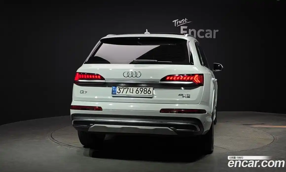 Audi Q7 2020 3.0 Автомат в Москве № 764933, фото 4