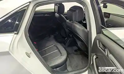 Audi A3 2018 2.0 Автомат в Москве № 764936, миниатюра 12