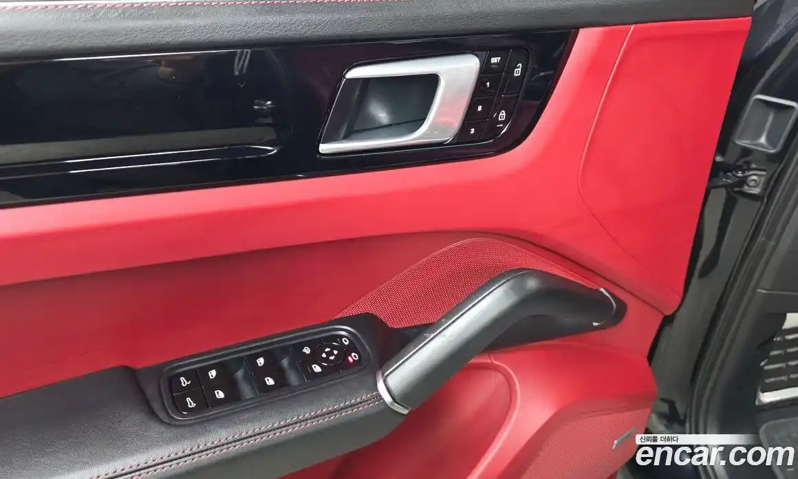 Porsche Cayenne 2020 3.0 Автомат в Москве № 765562, фото 14