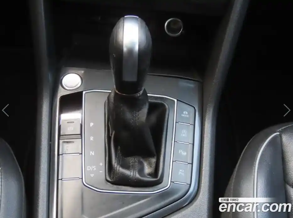 Volkswagen Tiguan 2020 2.0 Автомат в Москве № 767264, фото 13