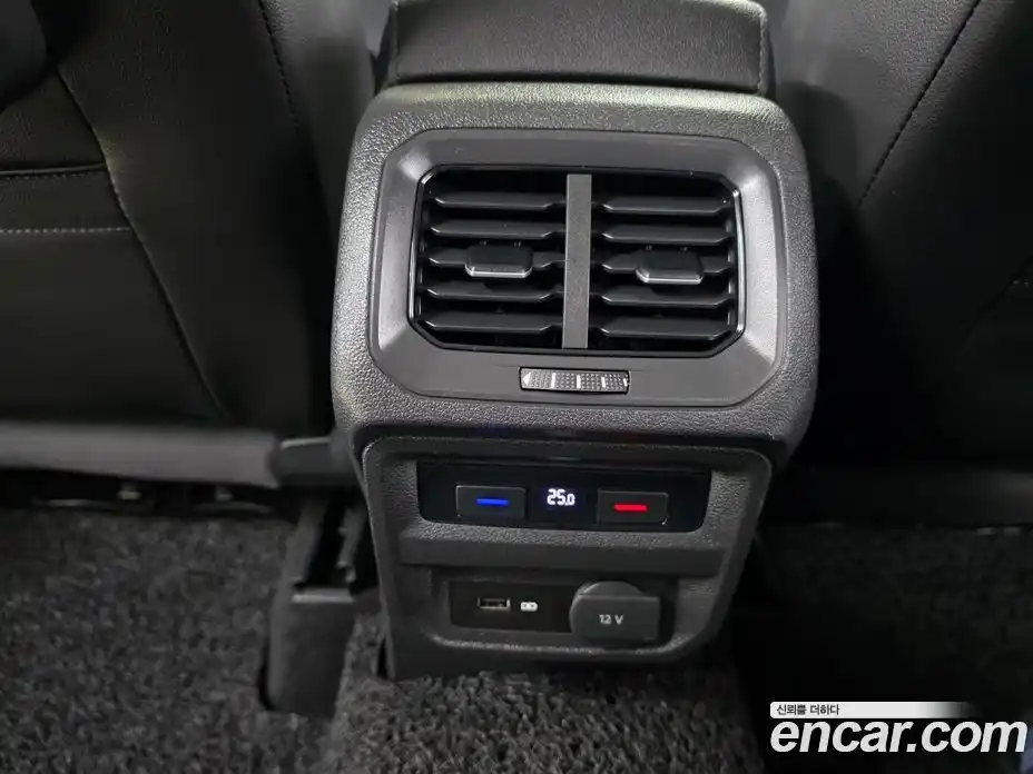 Volkswagen Tiguan 2020 2.0 Автомат в Москве № 767266, фото 15