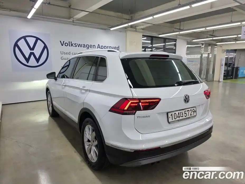 Volkswagen Tiguan 2020 2.0 Автомат в Москве № 767266, фото 17