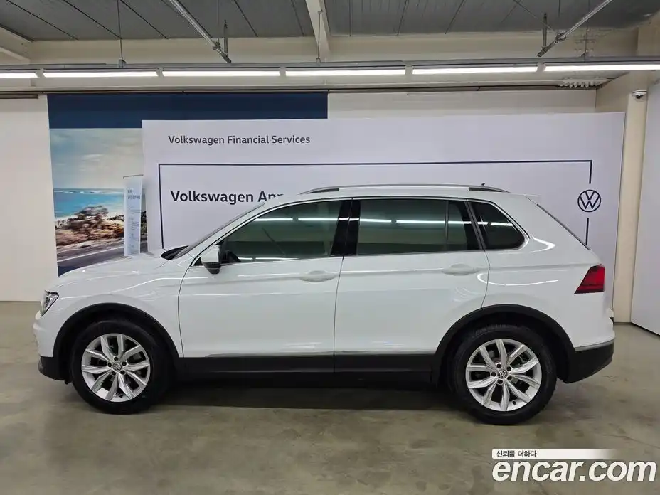 Volkswagen Tiguan 2020 2.0 Автомат в Москве № 767266, фото 18