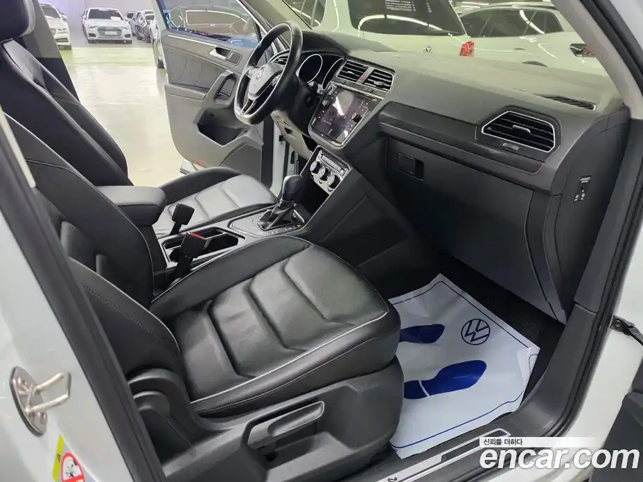 Volkswagen Tiguan 2020 2.0 Автомат в Москве № 767266, фото 20