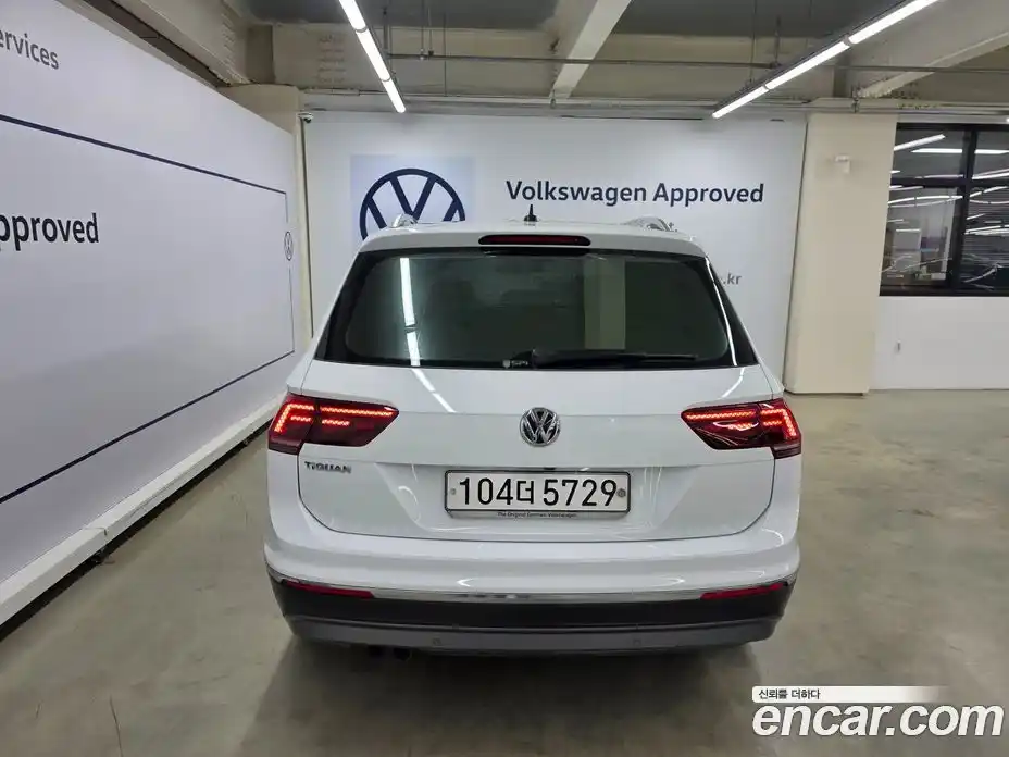 Volkswagen Tiguan 2020 2.0 Автомат в Москве № 767266, фото 4
