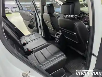 Volkswagen Tiguan 2020 2.0 Автомат в Москве № 767266, миниатюра 10