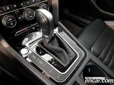 Volkswagen Passat 2018 2.0 Автомат в Москве № 767305, миниатюра 12