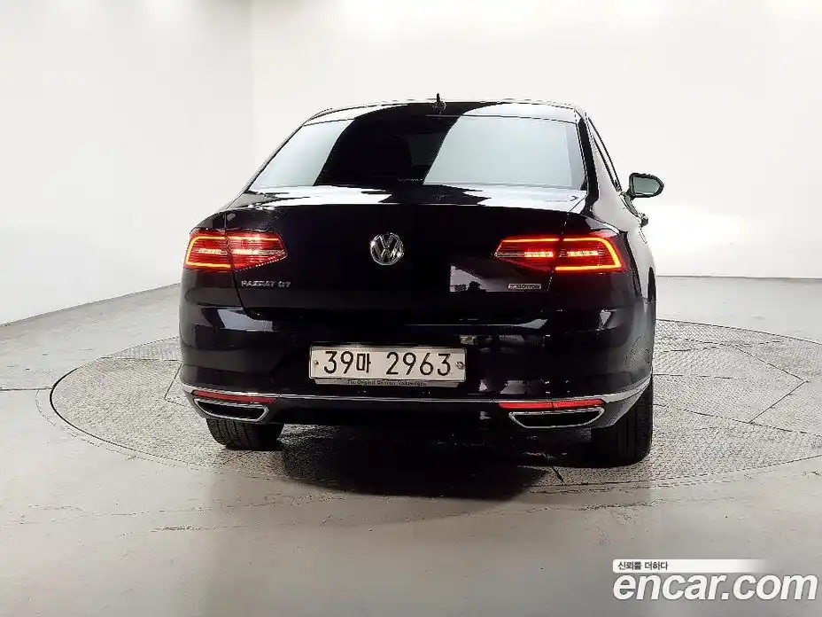 Volkswagen Passat 2018 2.0 Автомат в Москве № 767305, фото 3