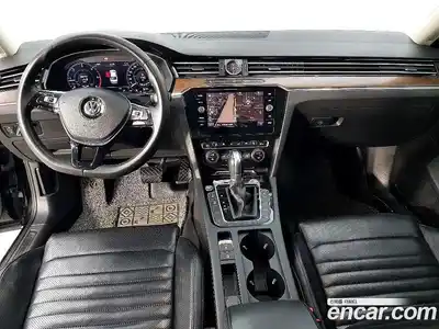 Volkswagen Passat 2018 2.0 Автомат в Москве № 767305, миниатюра 5