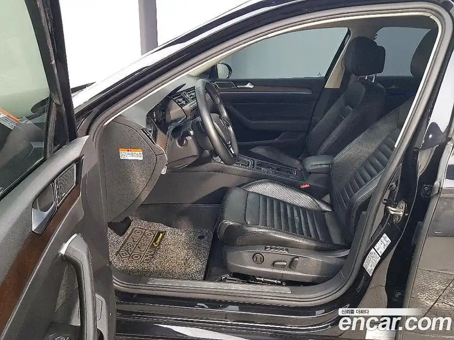 Volkswagen Passat 2018 2.0 Автомат в Москве № 767305, фото 8