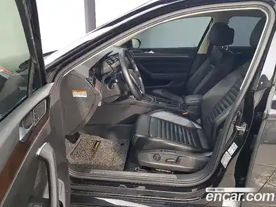 Volkswagen Passat 2018 2.0 Автомат в Москве № 767305, миниатюра 8