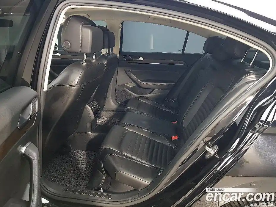 Volkswagen Passat 2018 2.0 Автомат в Москве № 767305, фото 9