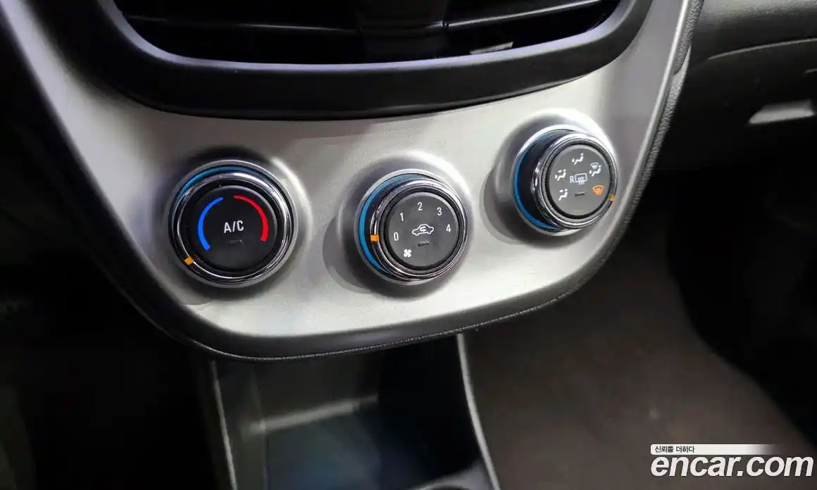 Chevrolet Spark 2016 1.0 Автомат в Москве № 103593, фото 16