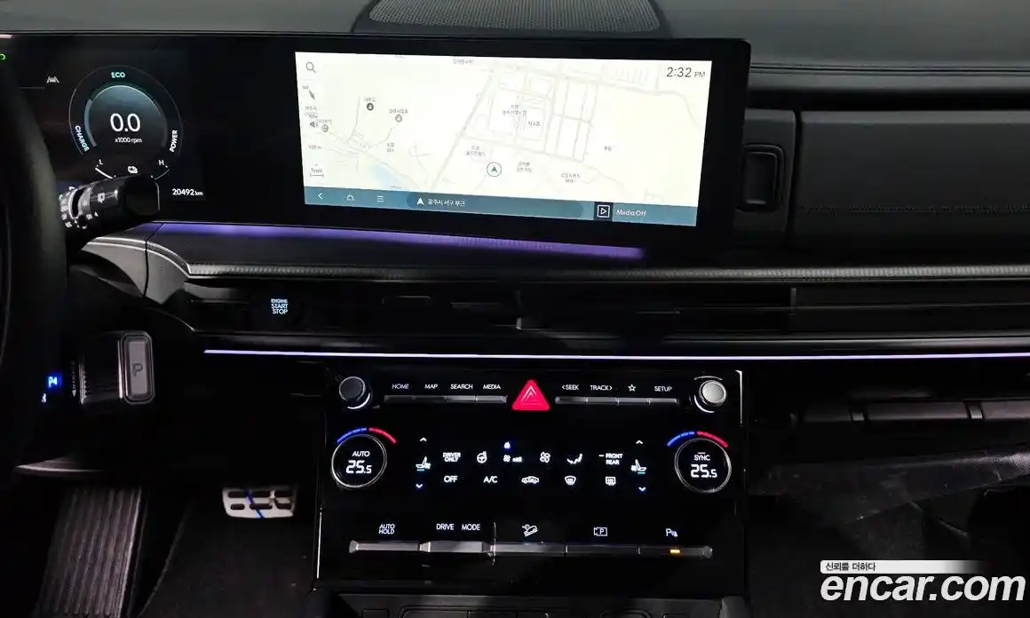 Hyundai Santa Fe 2023 1.6 Автомат в Москве № 108410, фото 12