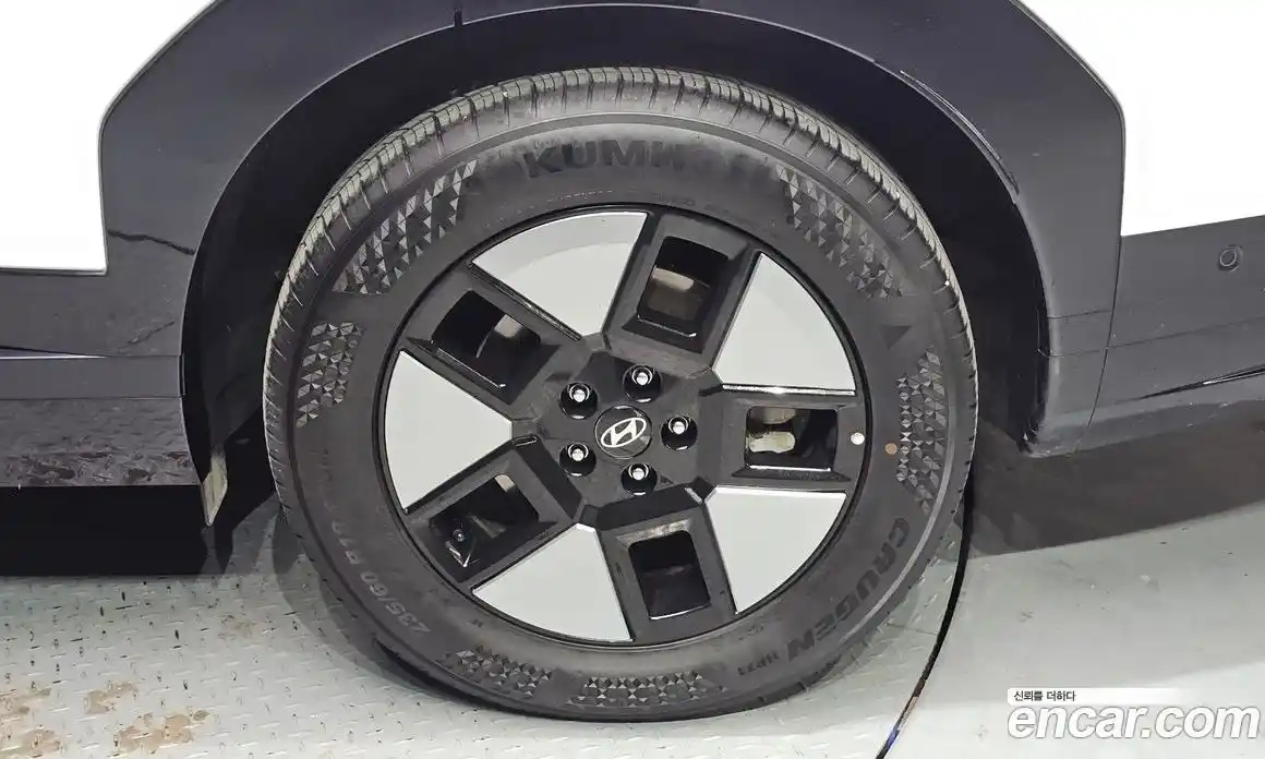 Hyundai Santa Fe 2023 1.6 Автомат в Москве № 108410, фото 5