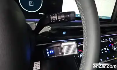 Hyundai Santa Fe 2023 1.6 Автомат в Москве № 108410, миниатюра 9