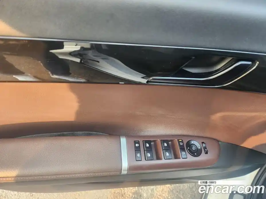 Hyundai Grandeur 2023 2.5 гидро в Москве № 109658, фото 6