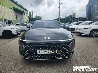 Hyundai Grandeur 2023 2.5 Автомат в Москве № 112955, миниатюра 1