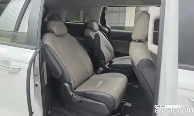 Kia Canival 2024 2.2 гидро в Москве № 131630, миниатюра 12