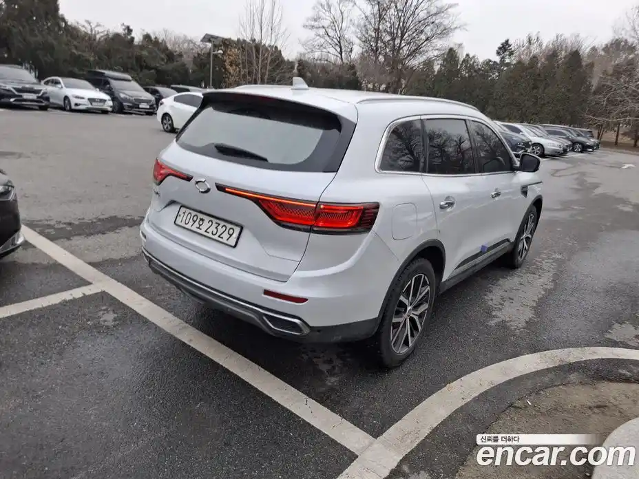 Renault QM6 2022 2.0 Автомат в Москве № 140123, фото 3