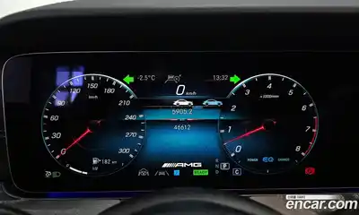 Mercedes-Benz AMG GT 2023 3.0 Автомат в Москве № 141758, миниатюра 8