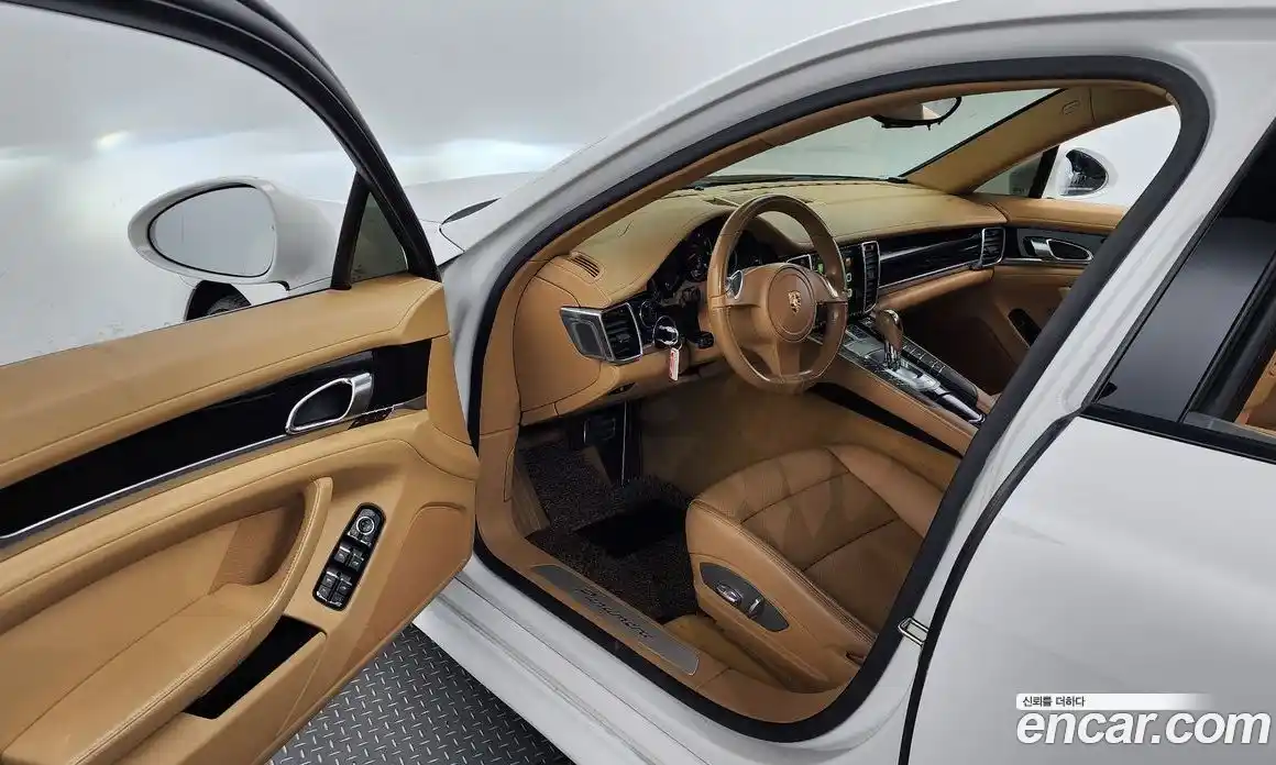 Porsche Panamera 2011 3.6 Автомат в Москве № 145058, фото 10