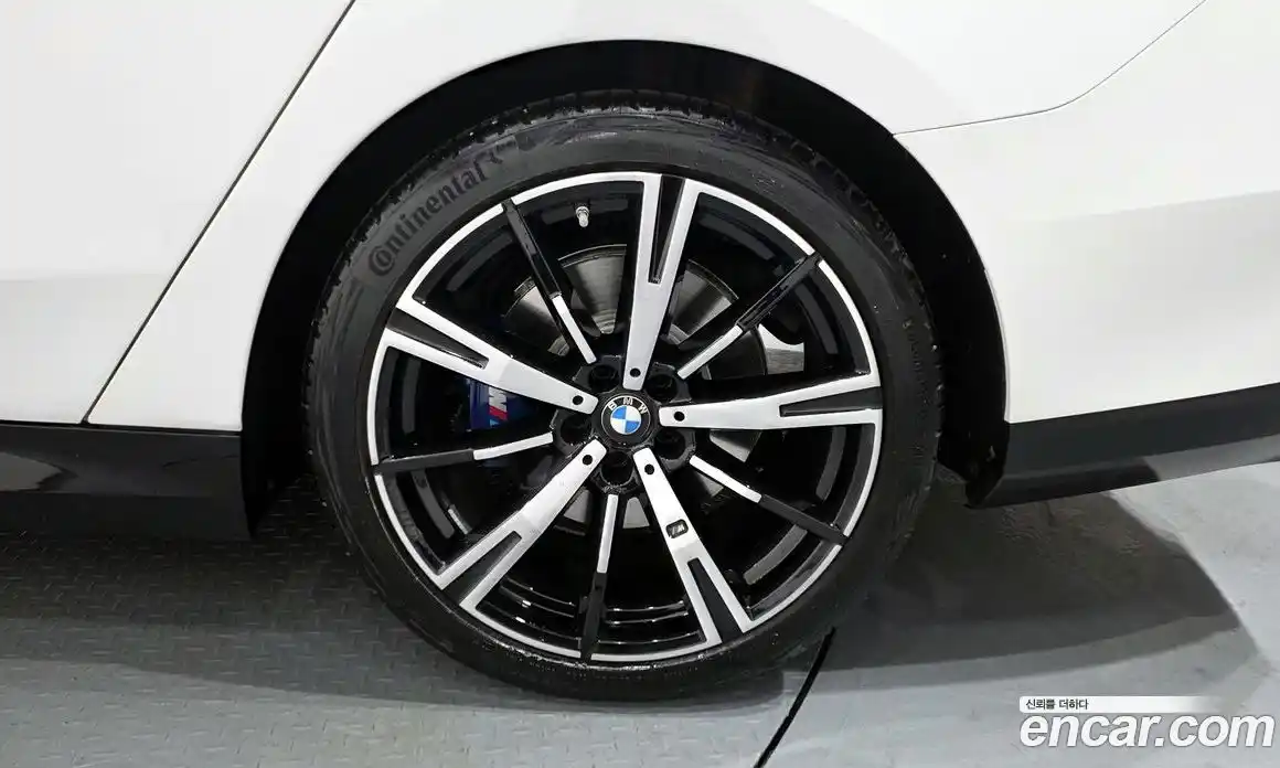 BMW 5-Series 2024 2.0 Автомат в Москве № 153724, фото 5