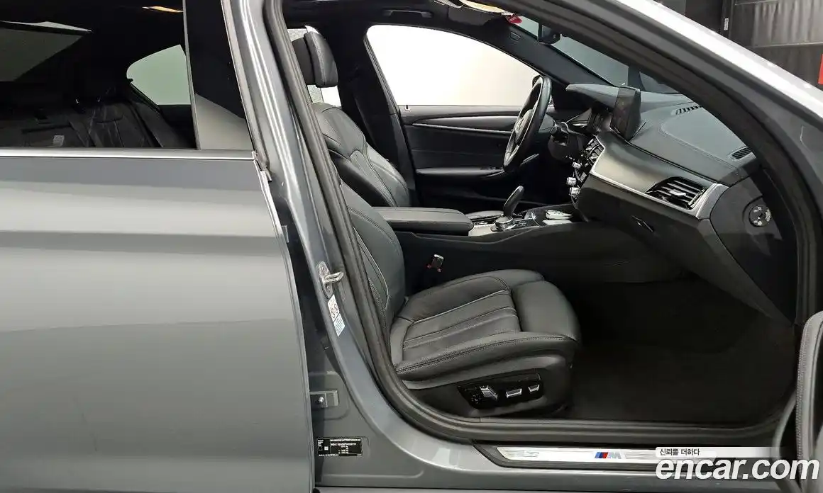 BMW 5-Series 2023 2.0 Автомат в Москве № 188842, фото 11