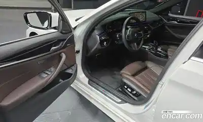 BMW 5-Series 2022 2.0 Автомат в Москве № 190878, миниатюра 11